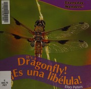It's a dragonfly! = Es una libélula!  Cover Image